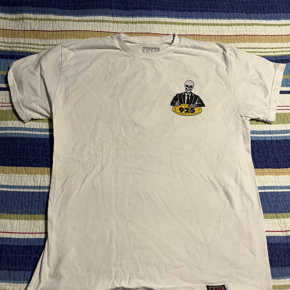 OPEN: 925. White Graphic Tee